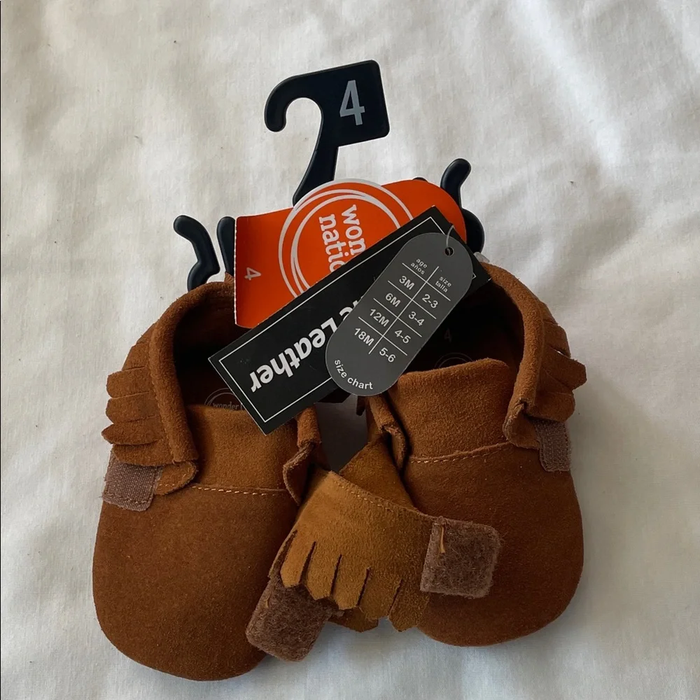 Wonder Nation Brown Kids Moccasins Size 4